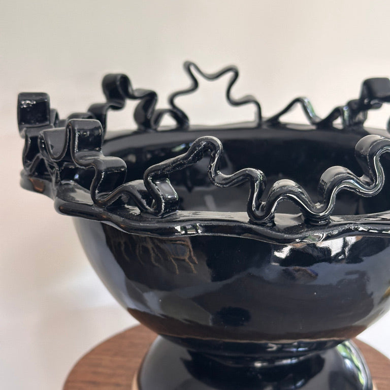 Ruffle Rim Bowl