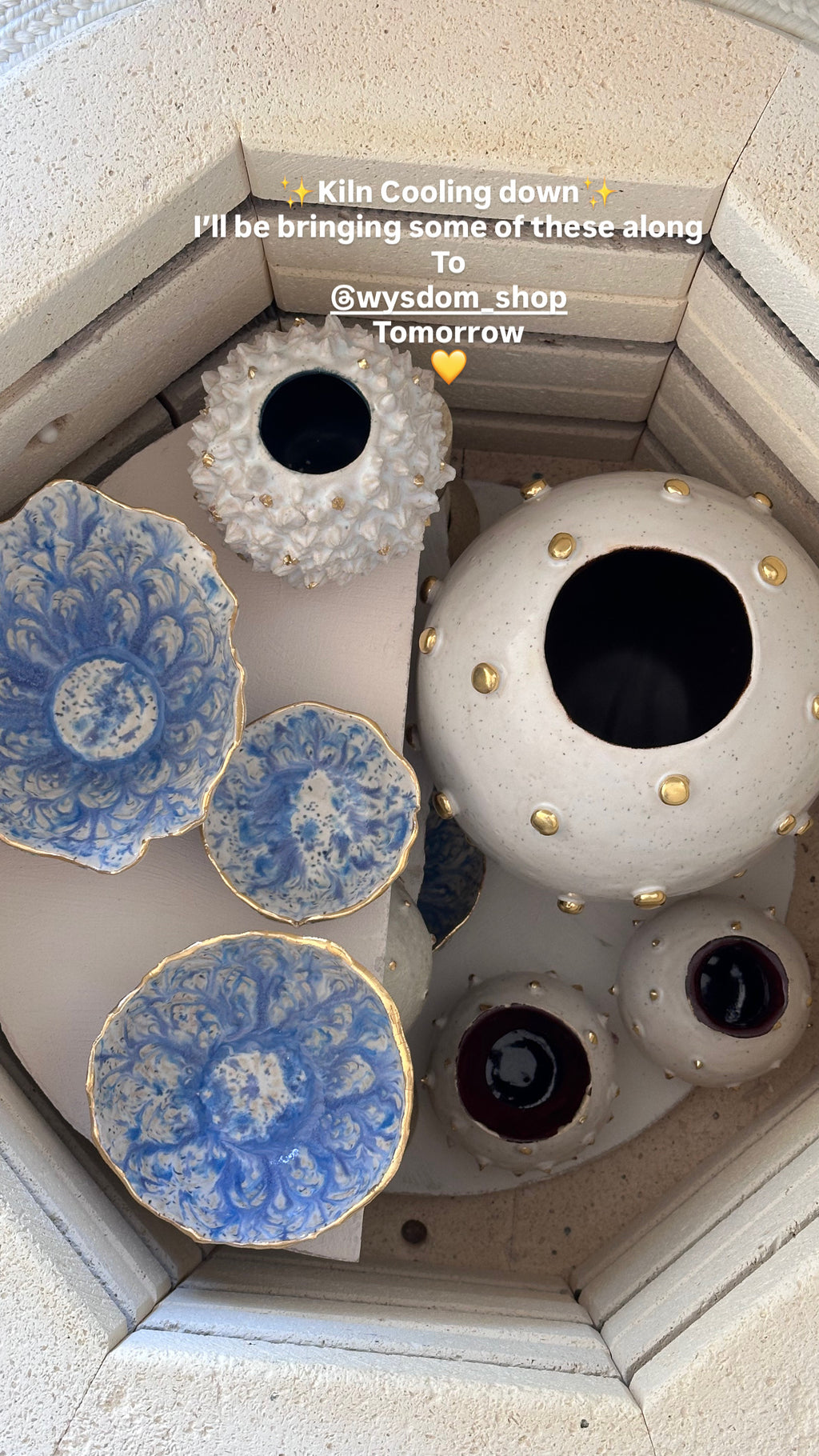 Large Hobnail Vase