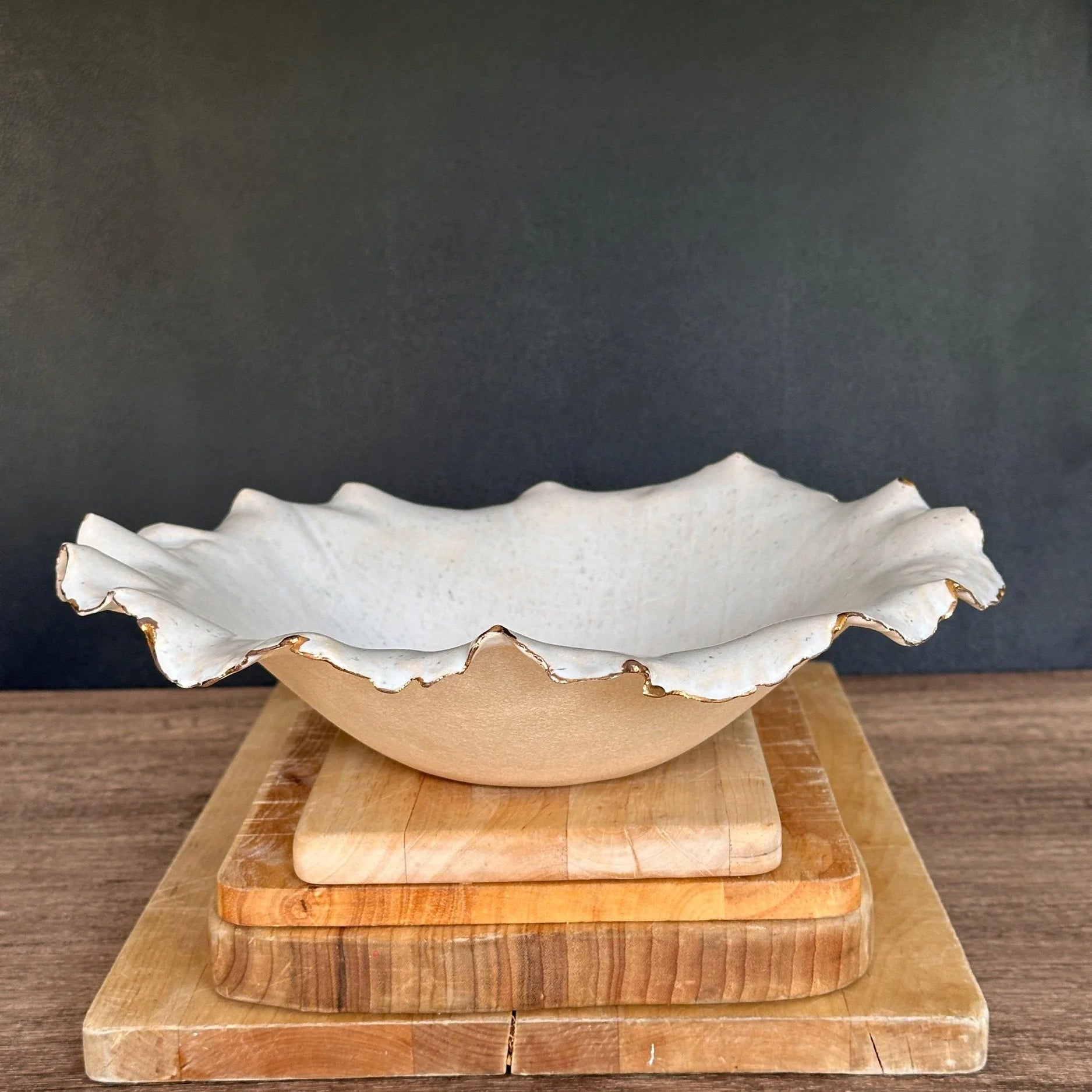 Oatmeal Flouncy with Gold